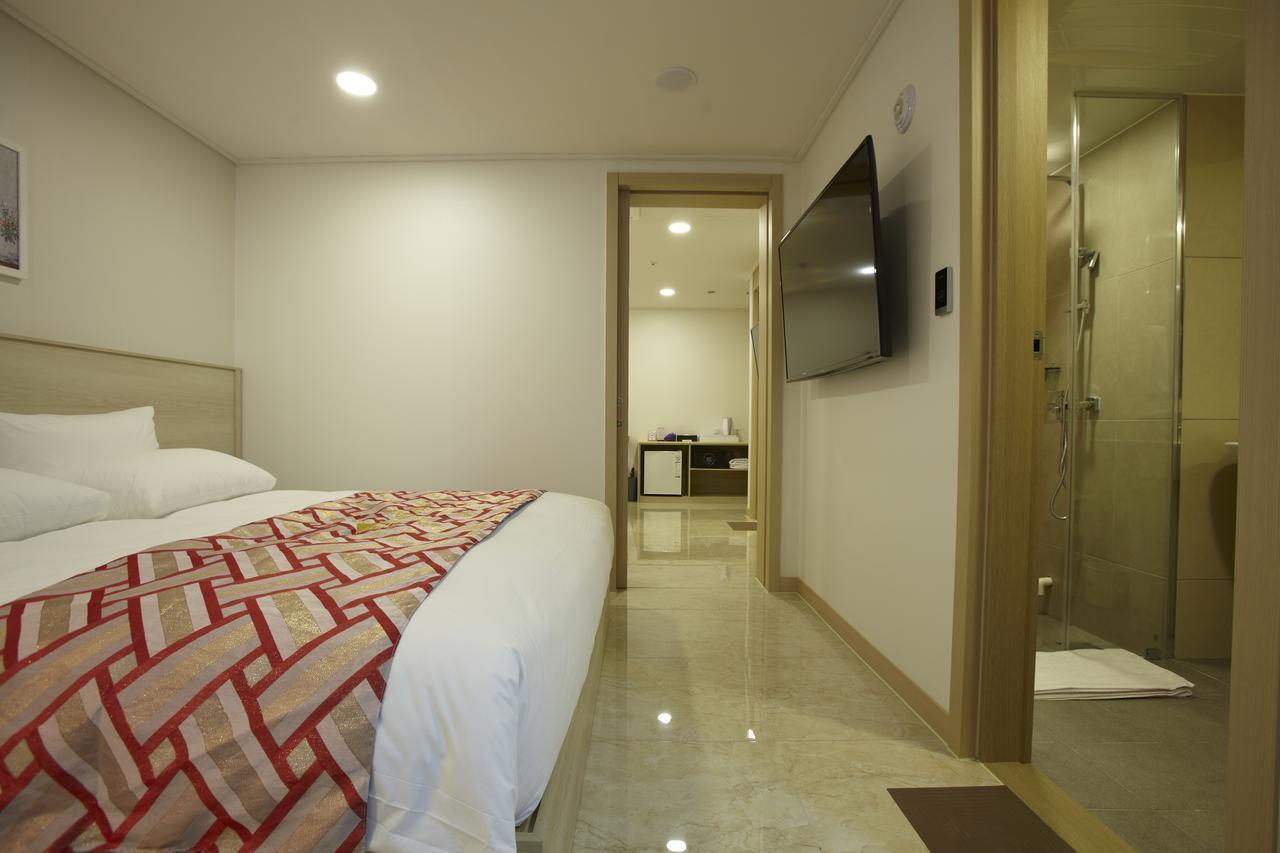 Hotel Sopra Incheon Cheongna Exteriör bild