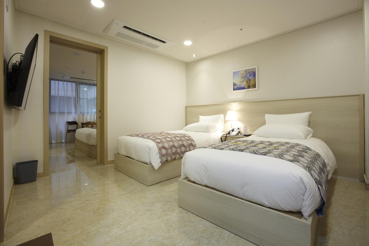 Hotel Sopra Incheon Cheongna Exteriör bild