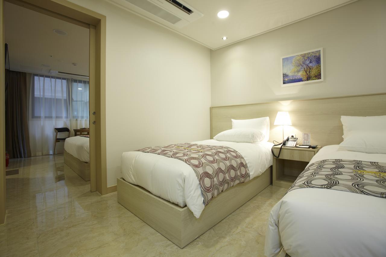 Hotel Sopra Incheon Cheongna Exteriör bild