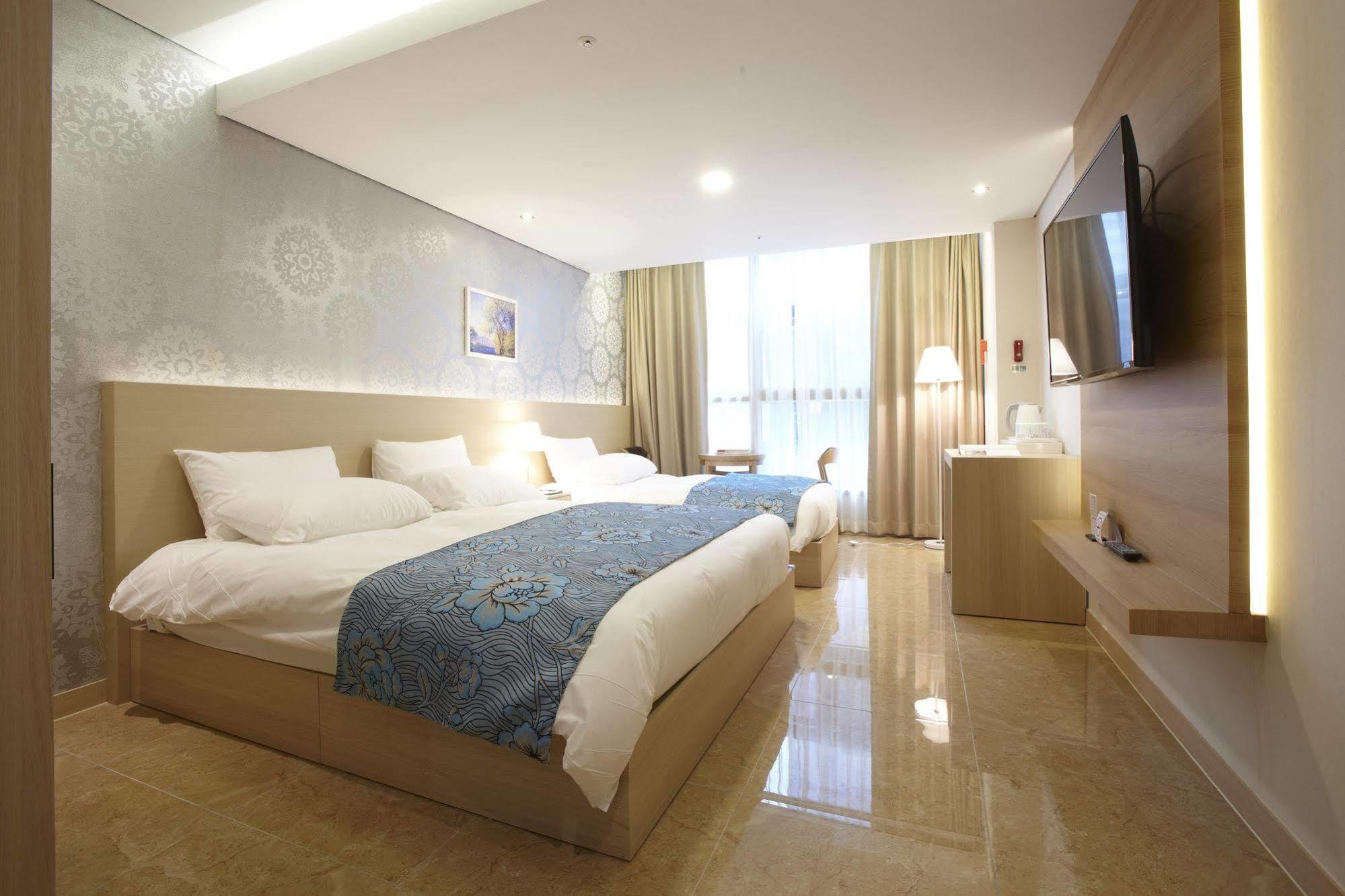 Hotel Sopra Incheon Cheongna Exteriör bild