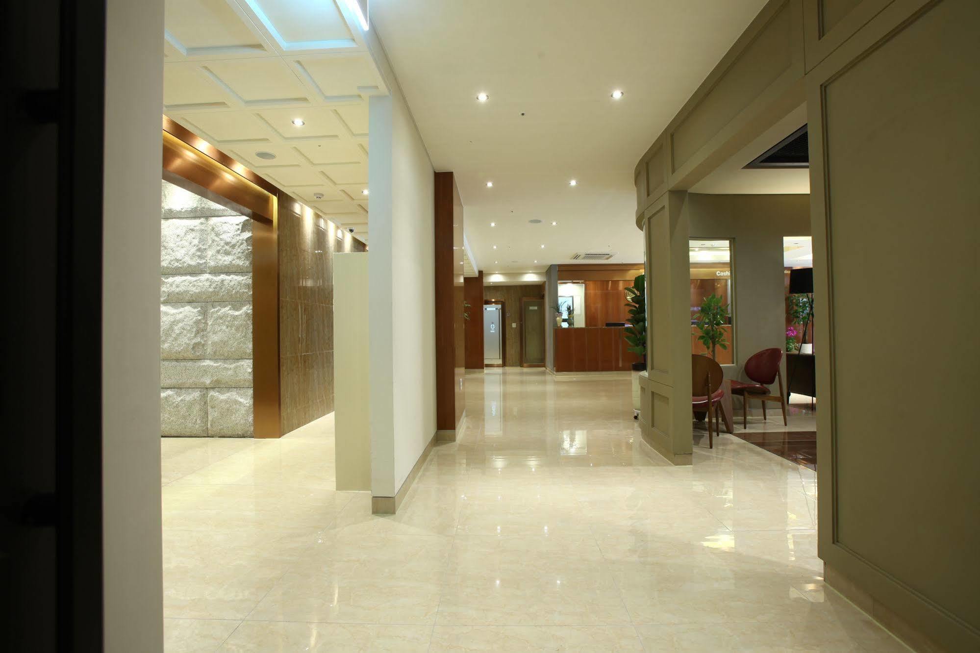 Hotel Sopra Incheon Cheongna Exteriör bild