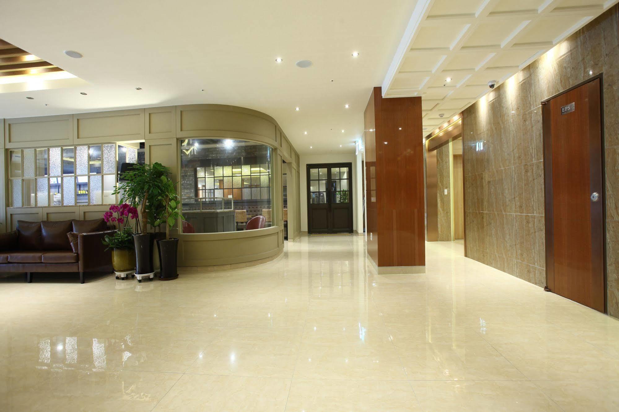 Hotel Sopra Incheon Cheongna Exteriör bild
